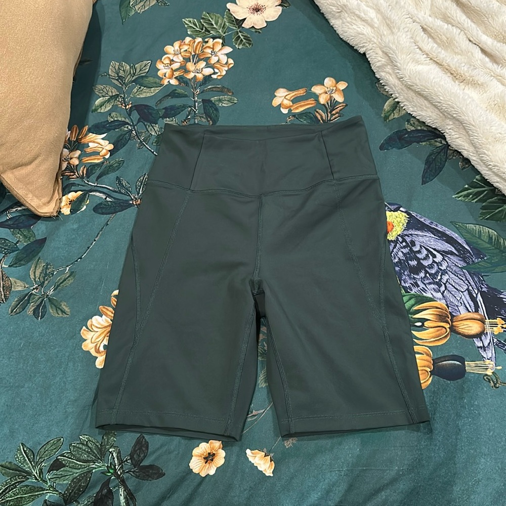 Girlfriend Biker Shorts